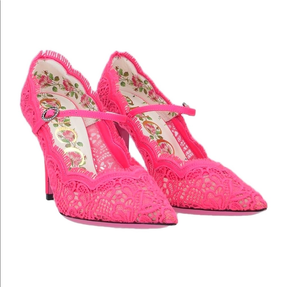 Gucci Lace stilettos 👠